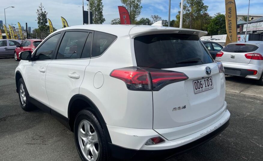 Used Cars Yards | Second Hand SUV Car Dealer | Stones Corner car dealer | Aussie First Car