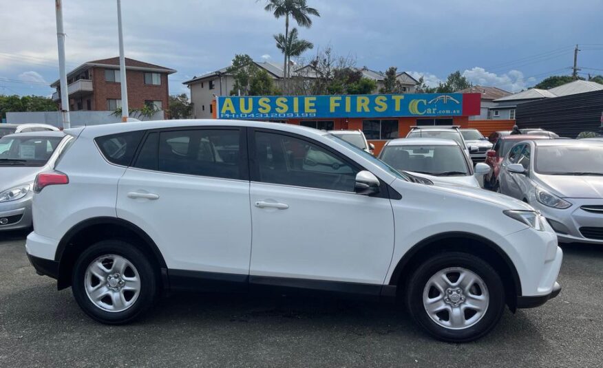 Used Cars Yards | Second Hand SUV Car Dealer | Stones Corner car dealer | Aussie First Car