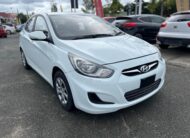 2013 Hyundai Accent sedan