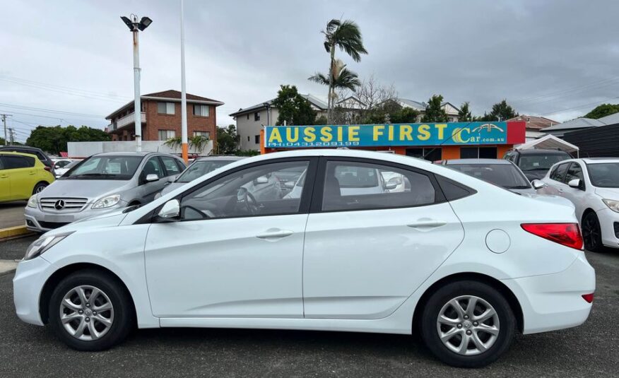 2013 Hyundai Accent sedan