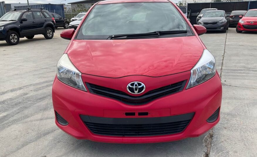 2012 Toyota Yaris manual