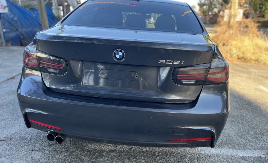 2012 BMW 328i Automatic