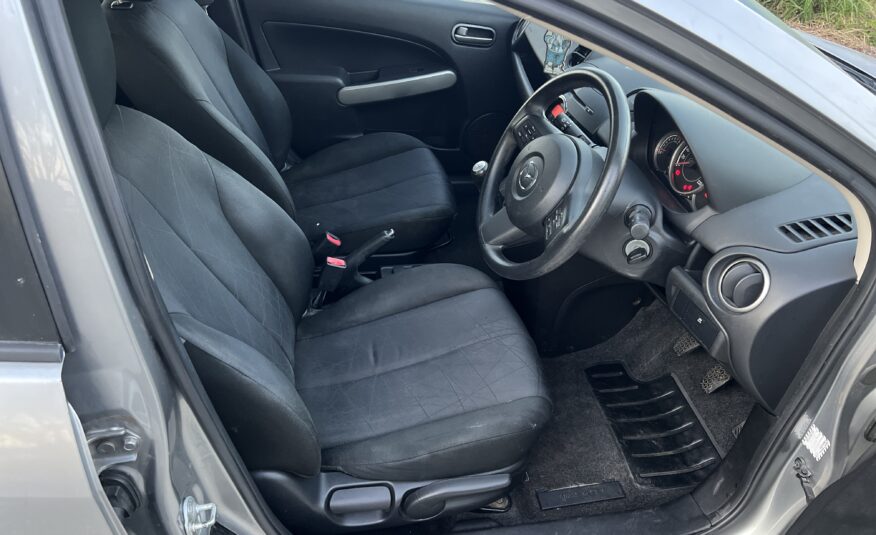 2014 Mazda 2 Manual