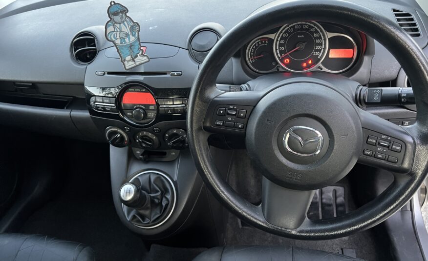 2014 Mazda 2 Manual