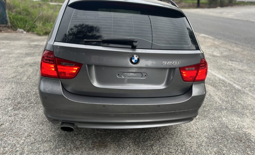 2009 BMW 320i wagon Automatic