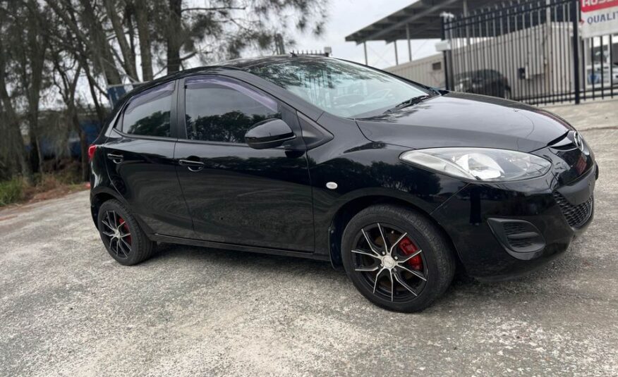 2012 Mazda 2 Manual